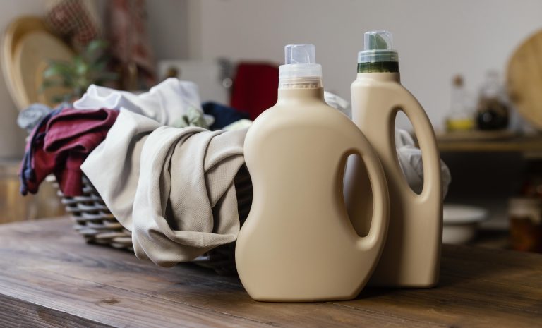 detergent-bottles-clothes-arrangement